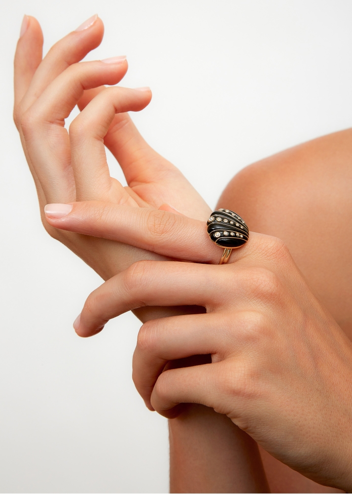 BAGUE COQUILLAGE ONYX OR JAUNE