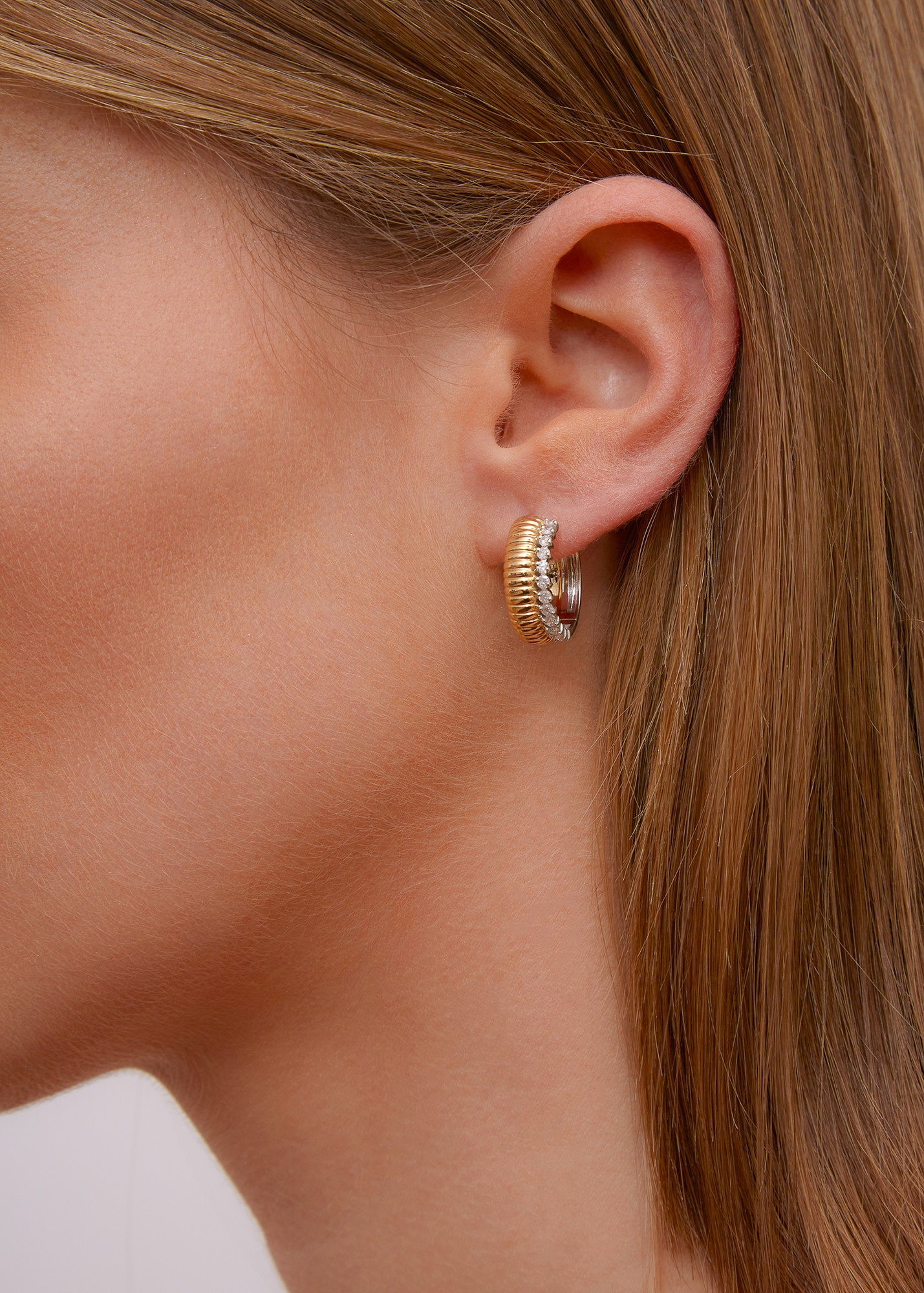PAIRE DE CRÉOLES BOUÉE BERLINGOT DIAMANTS OR JAUNE