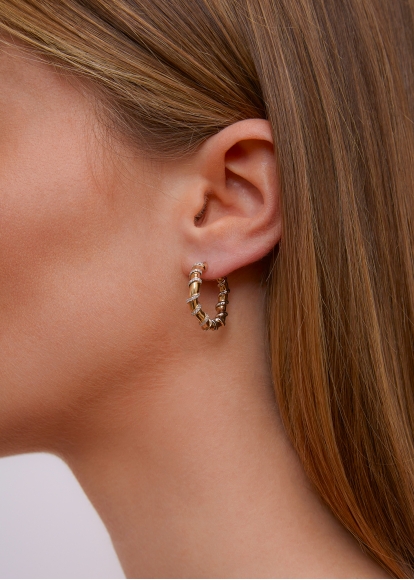 PAIRE DE CRÉOLES TWISTÉES GOLD DIAMANTS OR JAUNE