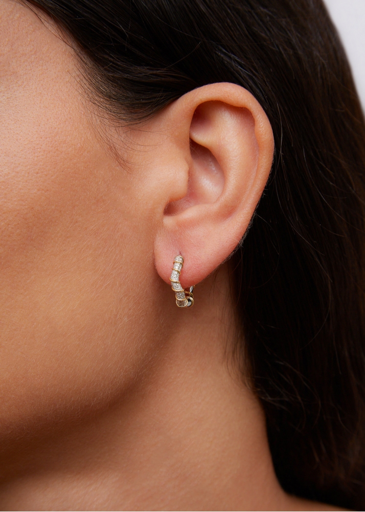 PAIRE DE MINI CRÉOLES TWISTÉES FULL DIAMANTS 2 ORS