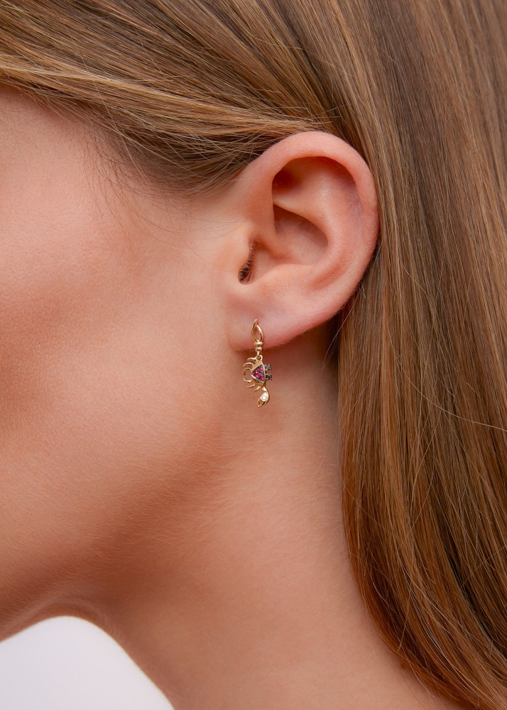 MINI BOUCLE D'OREILLE CRABE RUBIS OR JAUNE