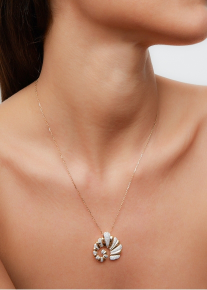 PENDENTIF ÉLÉPHANT COQUILLAGE DIAMANTS OR JAUNE