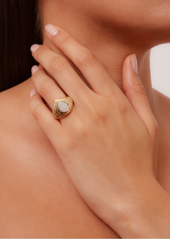 BAGUE POIRE GODRONS DIAMANTS OR JAUNE