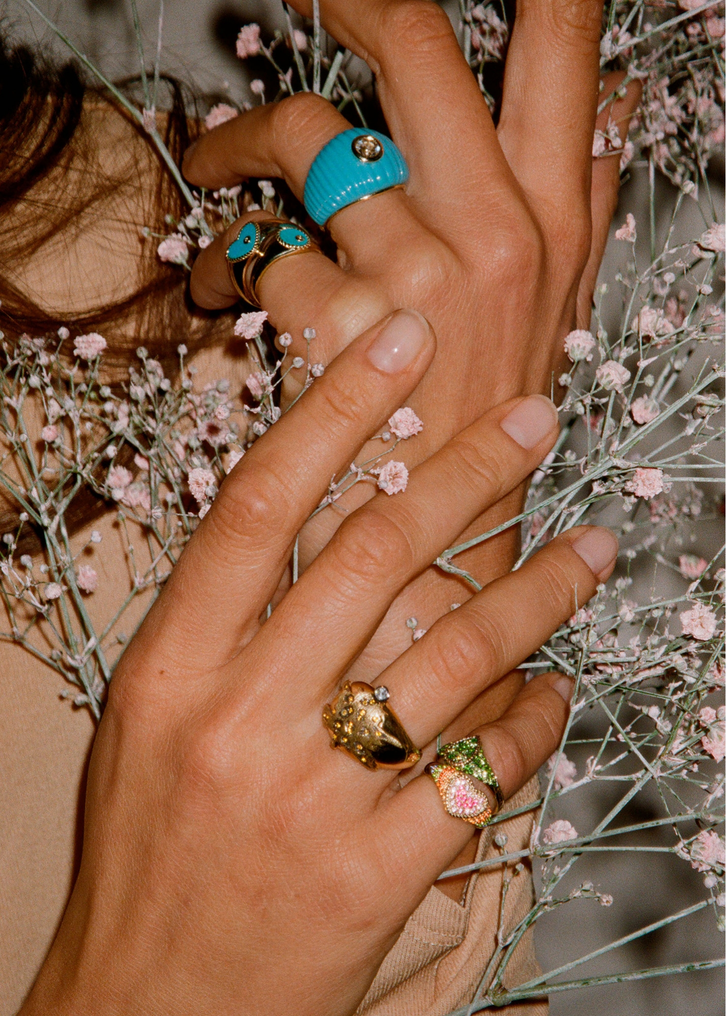 【関税込み】Yvonne Leon ゴールド Baby Chevaliere Octo リング Gold Baby Chevalière Octo Ring by Yvonne Léon on Sale