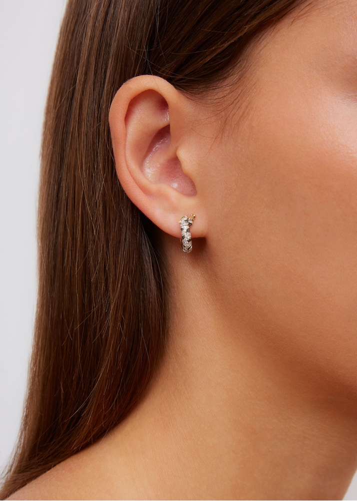 PAIRE DE MINI CRÉOLES FELIN DIAMANTS OR JAUNE