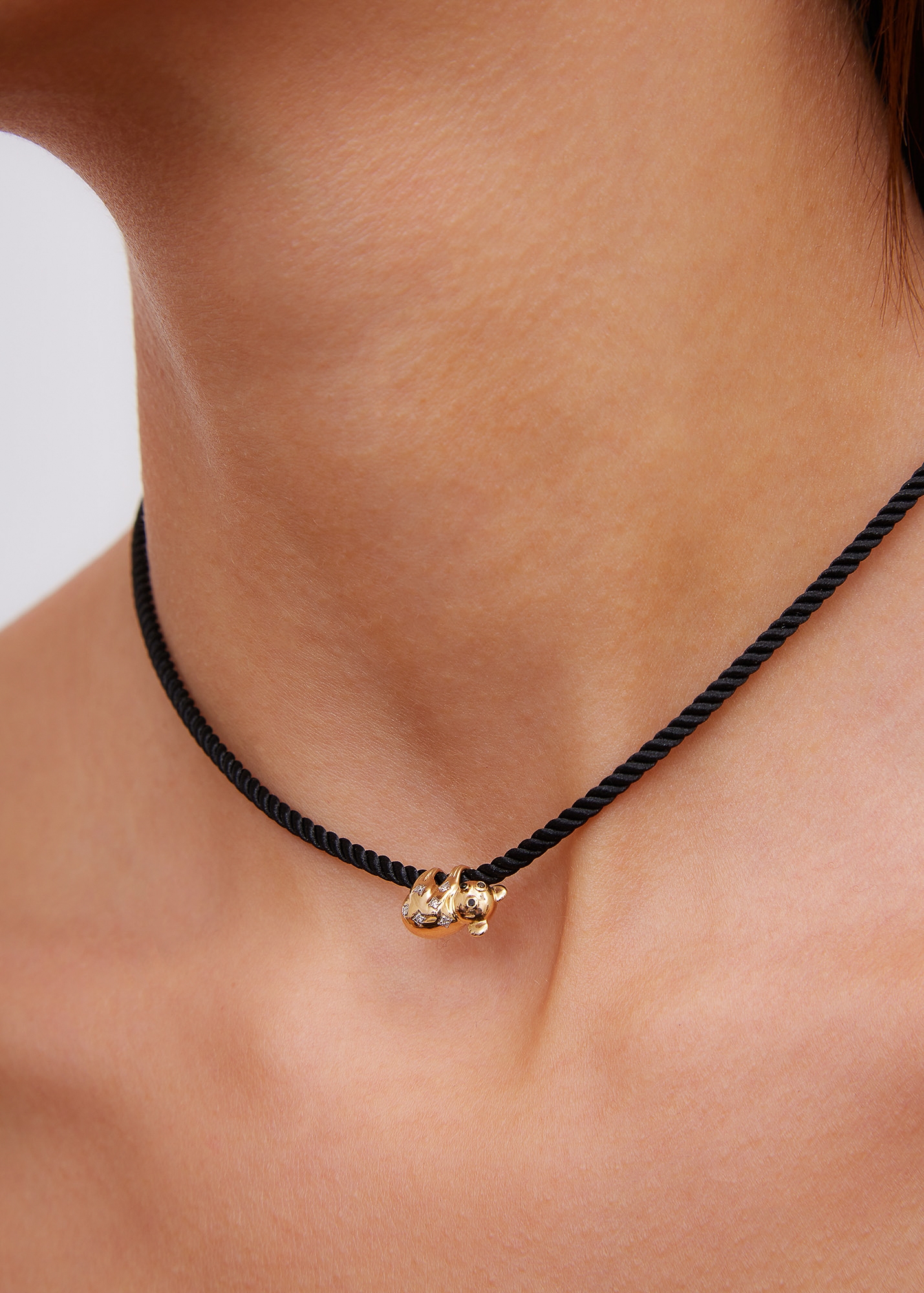 COLLIER KOALA NOIR OR JAUNE