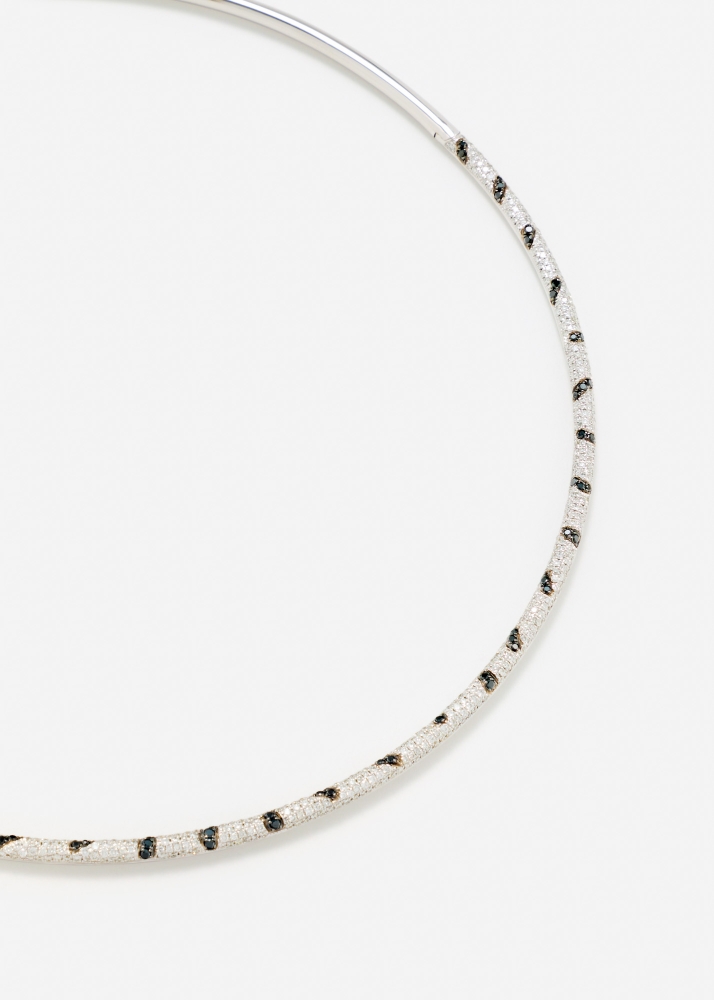 COLLIER TORQUE ZÈBRE OR BLANC