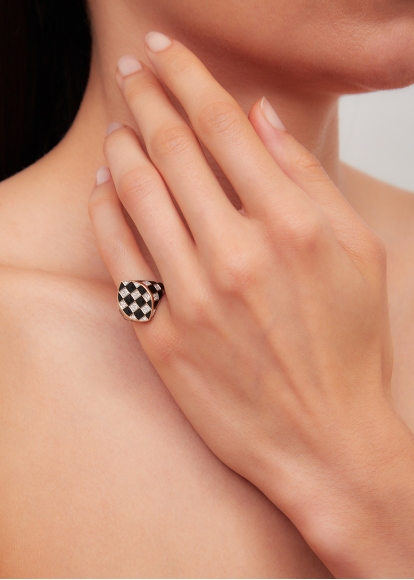 CHEVALIÈRE MARQUISE DAMIER NOIR OR JAUNE