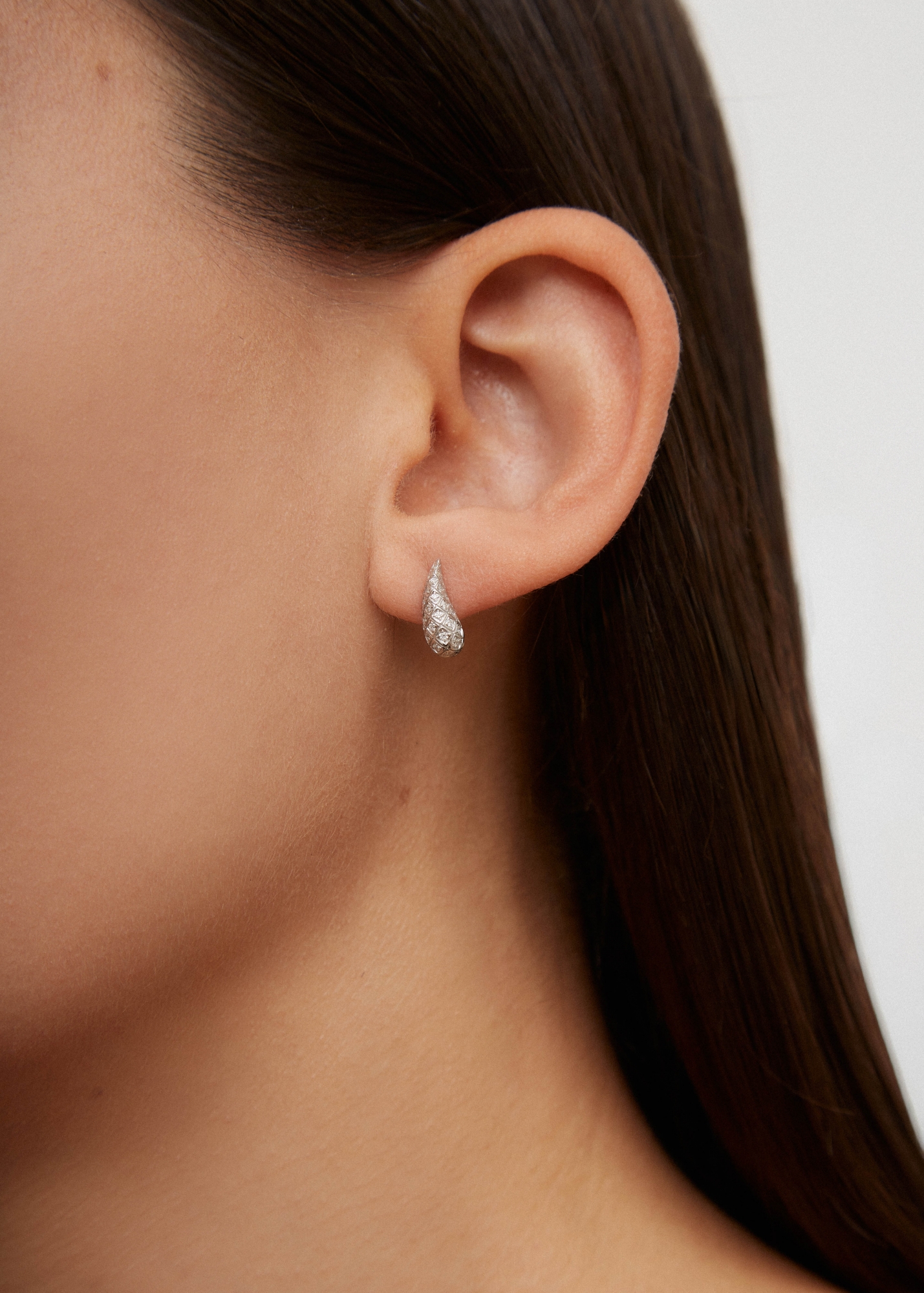 SET PUCE ET DESSOUS PYTHON DIAMANTS OR BLANC