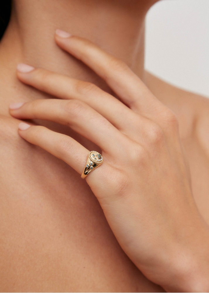 MINI CHEVALIÈRE OVALE LA PLAGE OR JAUNE