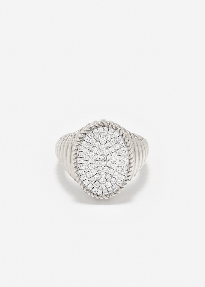 CHEVALIÈRE OVALE BERLINGOT DIAMANTS OR BLANC