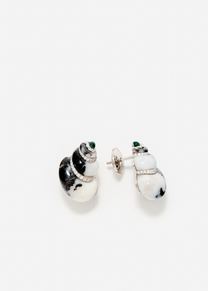 PAIRE DE MINI BOUCLES D’OREILLE COQUILLAGE ZÈBRE OR BLANC