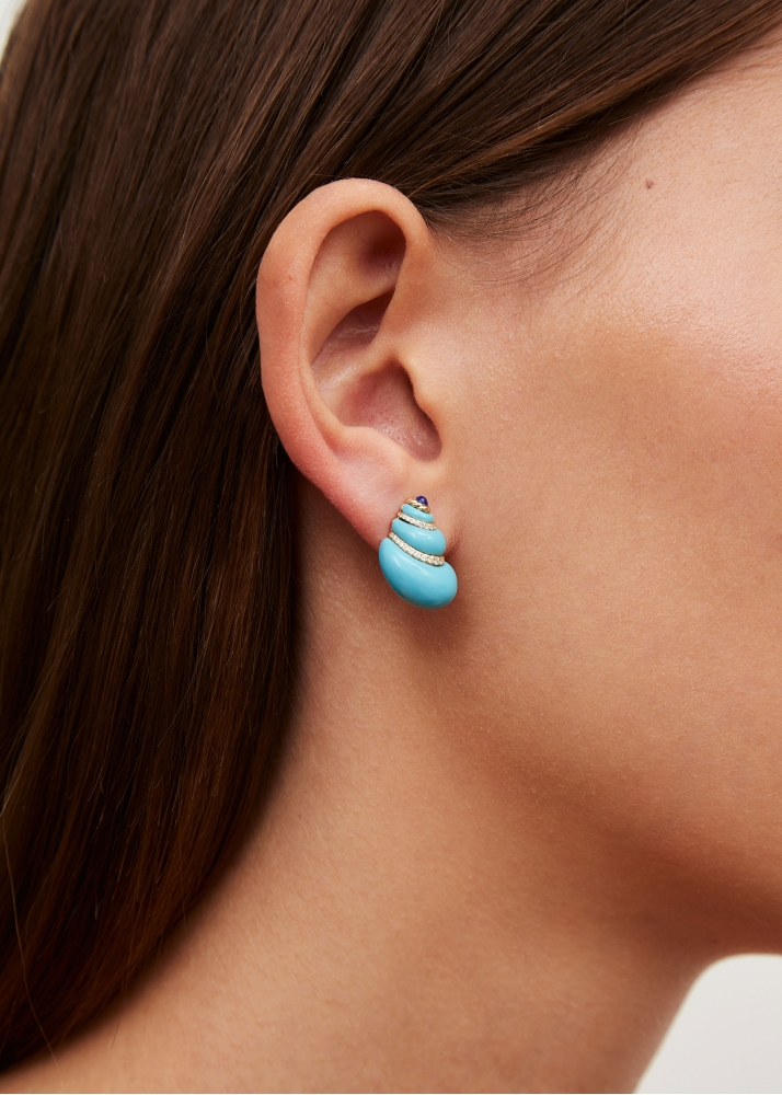 PAIRE DE MINI BOUCLES D’OREILLE COQUILLAGE TURQUOISE OR JAUNE