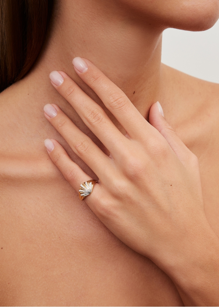 BABY CHEVALIÈRE COQUILLAGE DIAMANTS OR JAUNE