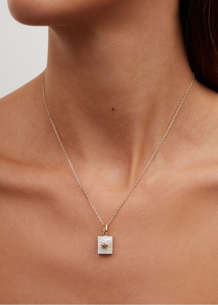 LE CUBO NACRE OR JAUNE