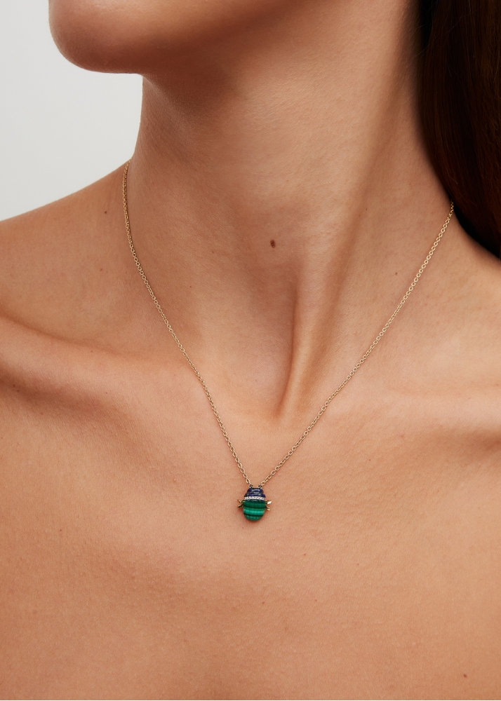 PENDENTIF MINI SCARABÉE OR JAUNE