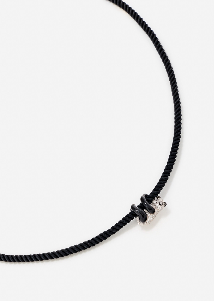 COLLIER CORDE NOIR PANDA DIAMANTS OR BLANC