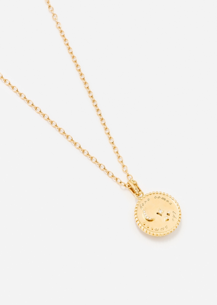 PENDENTIF MINI ROI SOLEIL OR JAUNE