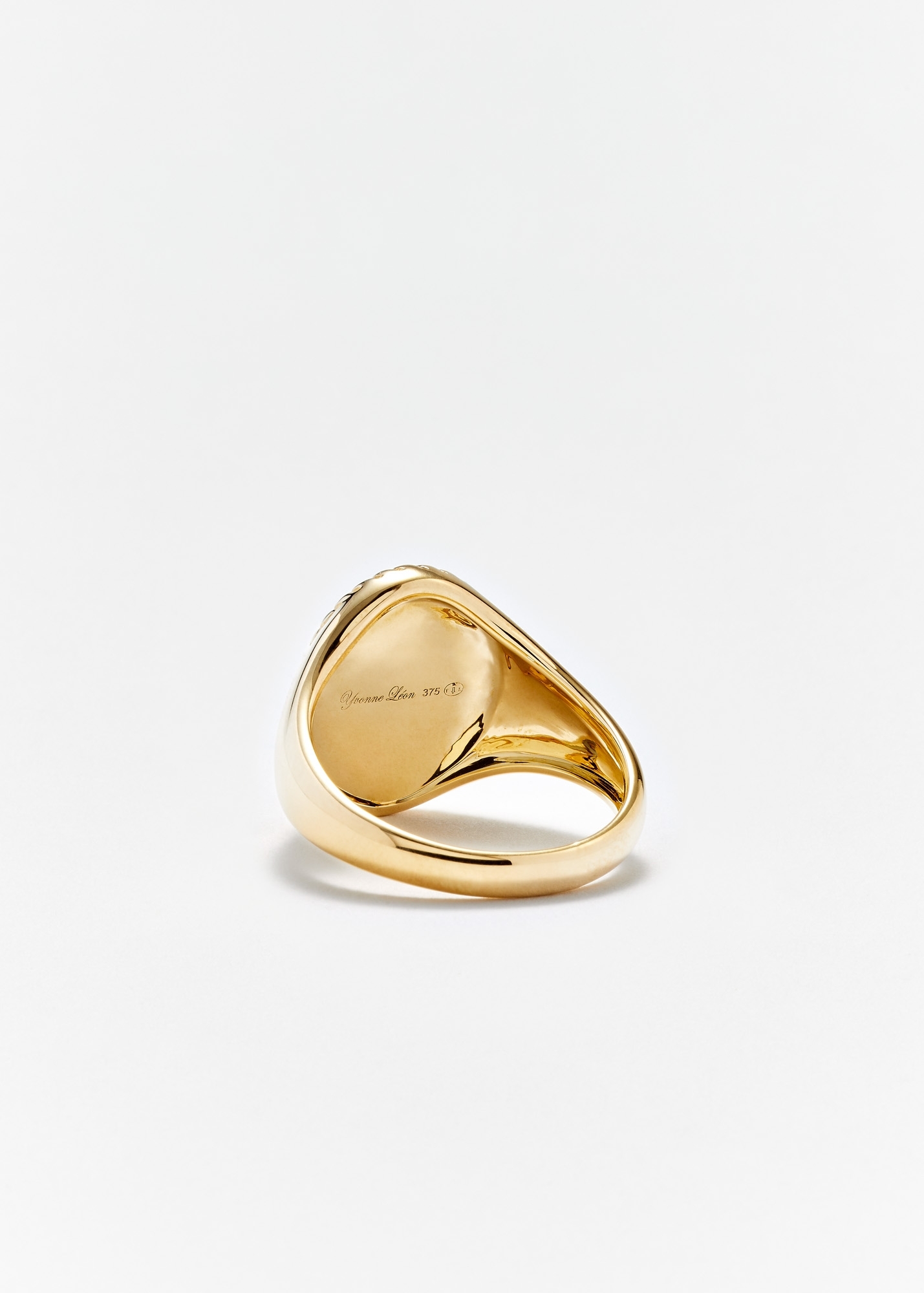 CHEVALIÈRE OVALE NACRE OR JAUNE