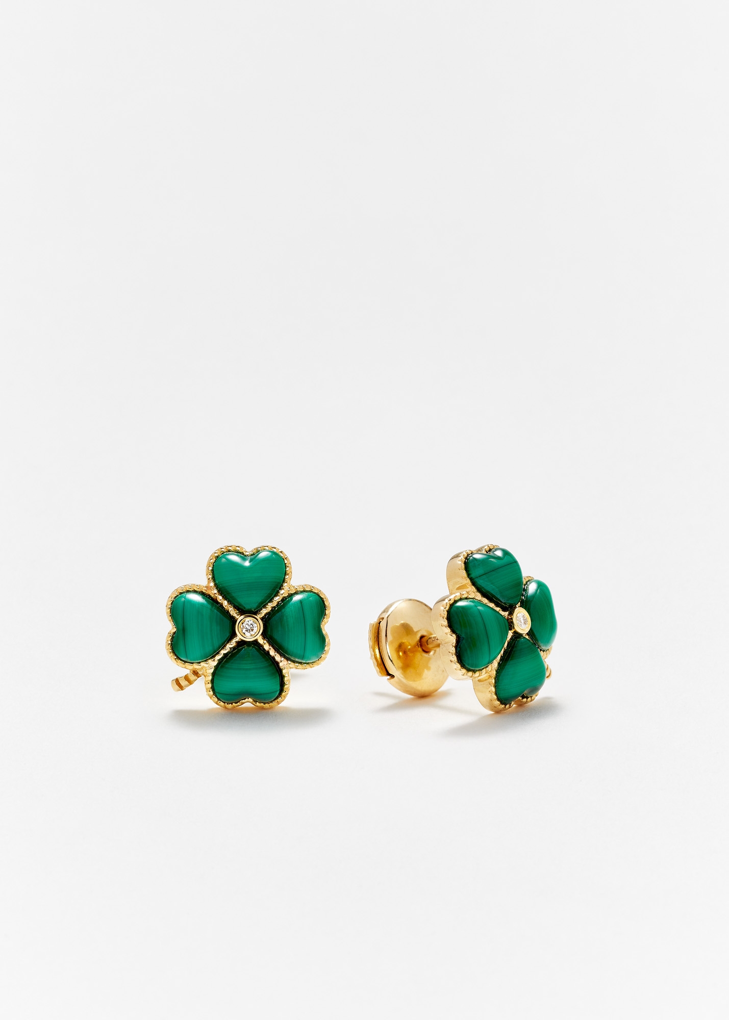 PAIRE DE PUCES DÔME TRÈFLE MALACHITE OR JAUNE